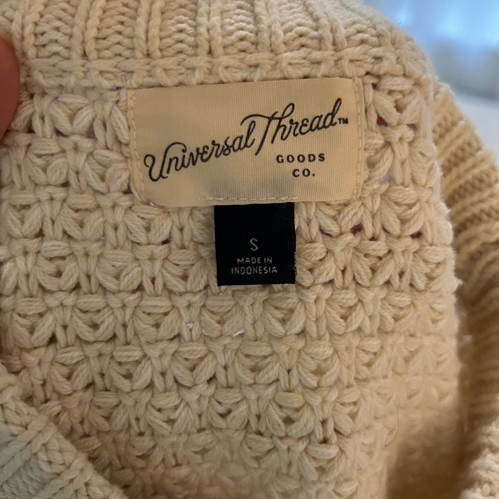 Universal Thread Sweater - Picture 2 of 7